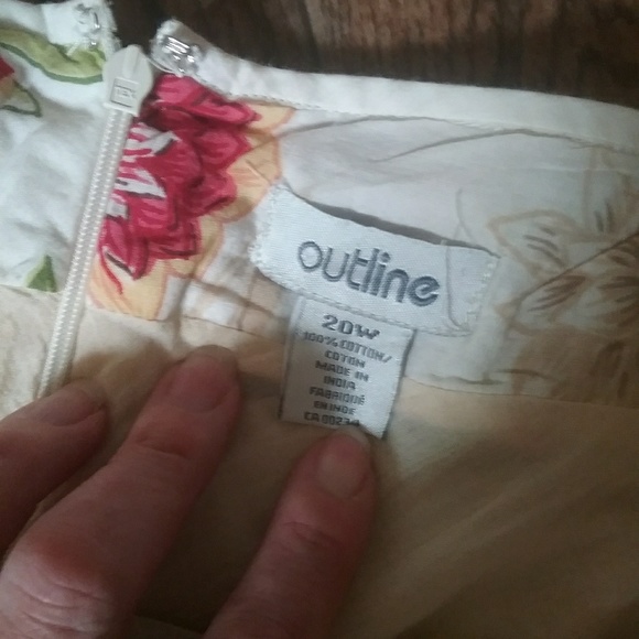 100% cotton floral A line skirt. - Picture 3 of 3